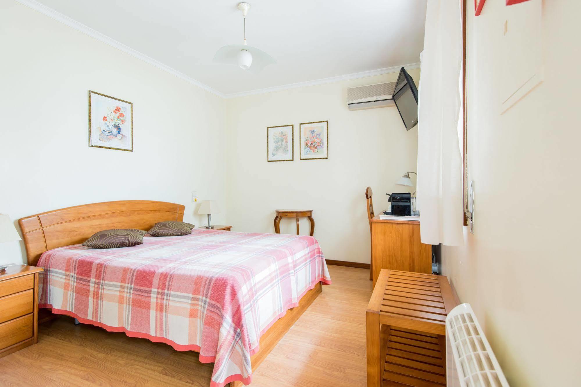 Hotel Brasilia Порту Екстер'єр фото